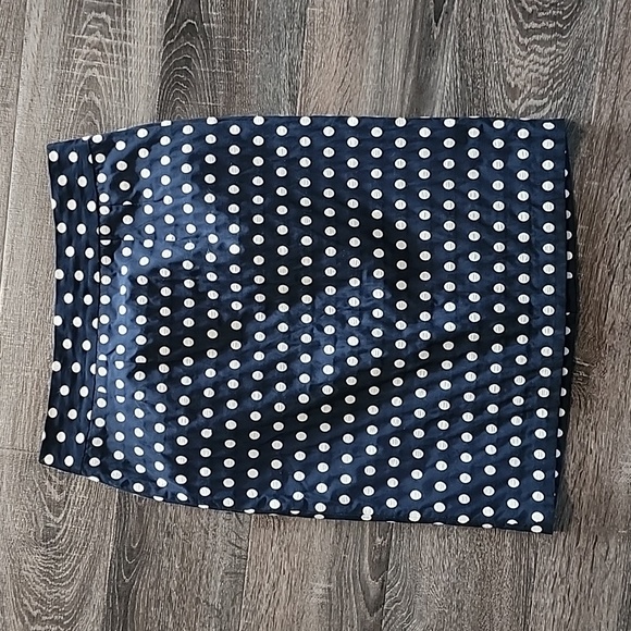 Banana Republic Dresses & Skirts - 🦩 Banana Republic polka dot Pencil Skirt 🦩